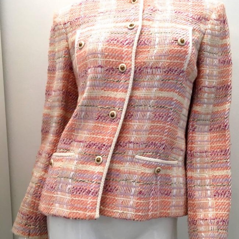 Vintage Chanel Creations Suit - Mint Condition - Picture 9 of 10